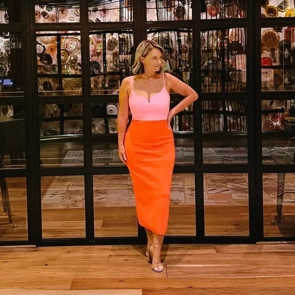 Express Body Contour V-Wire Color Block Midi Sweater Dress Large - Picture 14 of 16